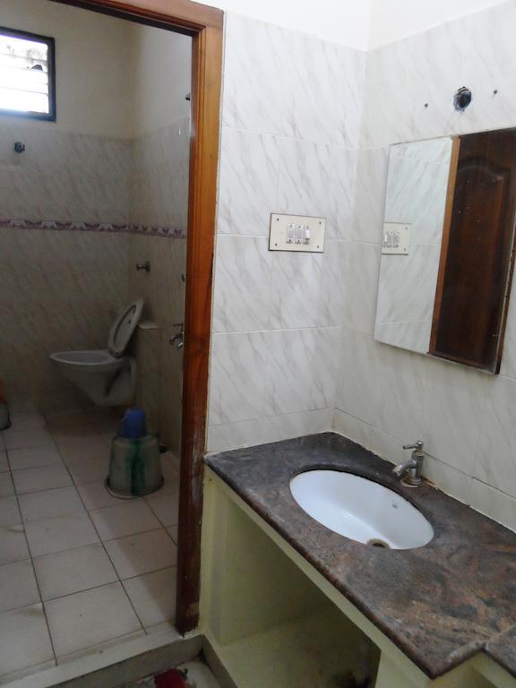 Hotel Sunilkrishna Tirupati Bilik gambar