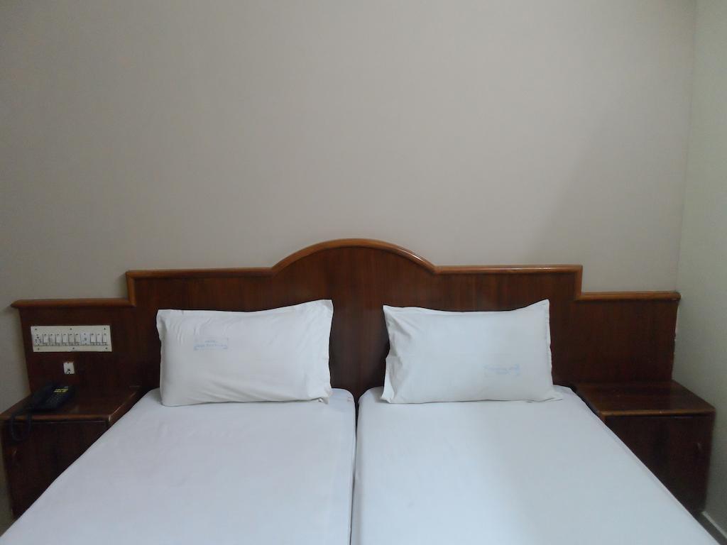 Hotel Sunilkrishna Tirupati Bilik gambar
